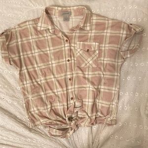 Cute Blouse/Button Down!